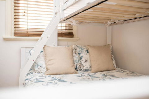 Lords Cottage Charming CBD Home Pet Friendly - Gold Coast 4U 1