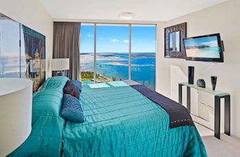 Luxury 3BR Apt With Incredible Views - Accommodation Gold Coast 4