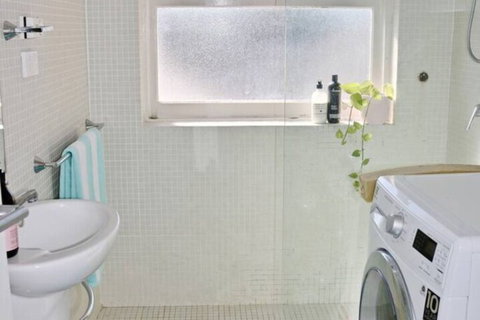 Gorgeous 2 Bedroom Apartment With Panoramic Views - Accommodation Gold Coast 4