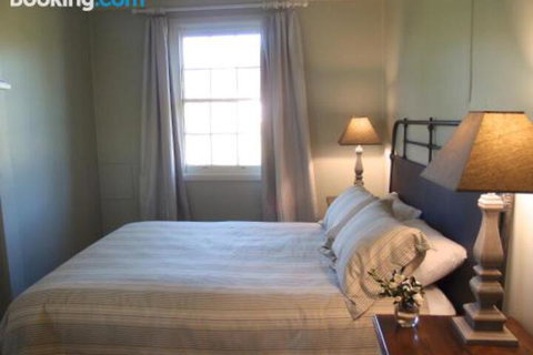 Old Schoolmasters Cottage On The Barrington River - 1 Gold Coast 3