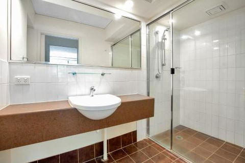 Baden 61 Rainbow Shores Air Conditioned Unit Walk To Beach Pool Tennis Court - 1 Gold Coast 4
