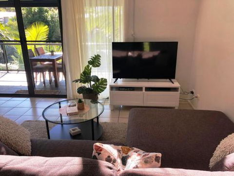 Baden 86 Rainbow Shores Walk To Beach Top Floor Air Conditioned Unit - Accommodation Gold Coast 2