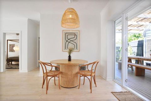 Pine At Arlos Refined Luxury In Glenelg - Accommodation Gold Coast 5