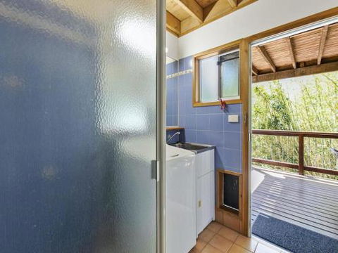 Jonnies 134 Tramican Street - Accommodation Gold Coast 4