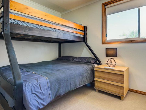 Albert Park - 1 Gold Coast 6