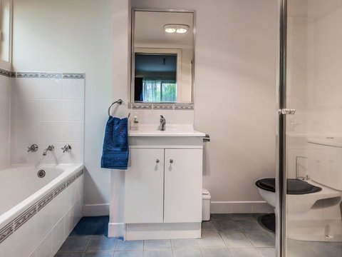 Colonnades - 1 Gold Coast 4