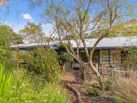 Hakea Bush Cabin - Accommodation Gold Coast 6