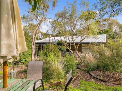 Hakea Bush Cabin - Accommodation Gold Coast 5
