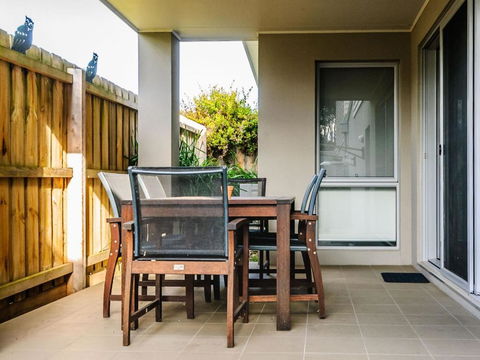 Redwood Oasis - Accommodation Gold Coast 6