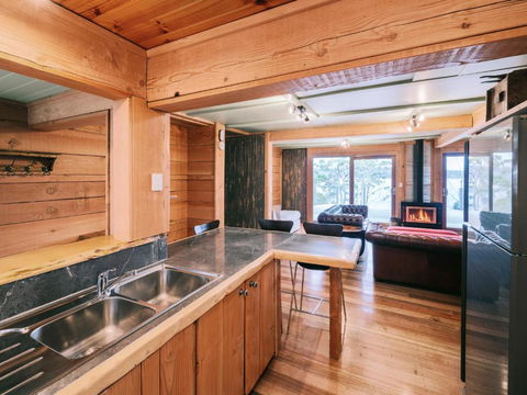 The Pier House - Gold Coast 4U 4