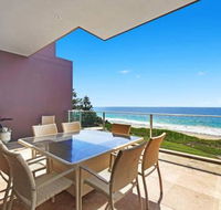 Beach  Ocean Front Penthouse with Wifi  Parking - Gold Coast 4U
