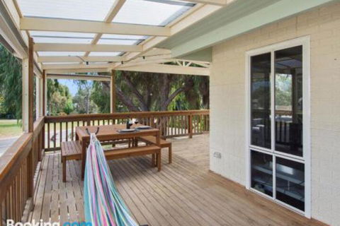 EdAn Beachhouse 21 Laronde - Accommodation Gold Coast 1