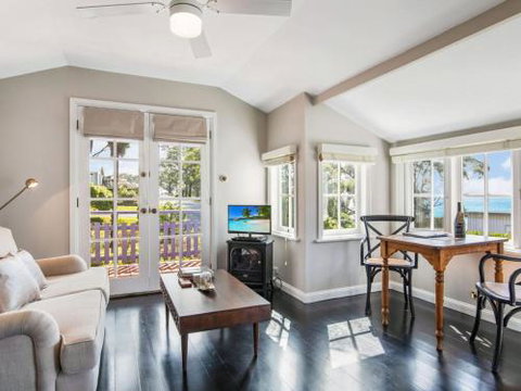 Cottage 1 Hyams Beach Seaside Cottages - 1 Gold Coast 2