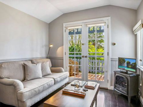 Cottage 5 Hyams Beach Seaside Cottages - 1 Gold Coast 5