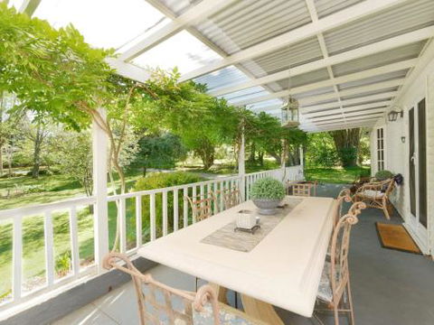 Redwood Cottage Burradoo Getaway Southern Highlands 4pm Check Out Sunday - Accommodation Gold Coast 1