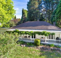 Redwood Cottage Burradoo getaway Southern Highlands 4pm Check Out Sunday - Accommodation Gold Coast