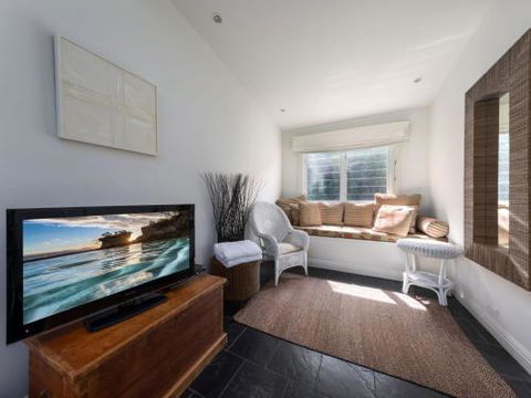 THE BEACH HOUSE Gerroa 4pm Check Out Sundays - Accommodation Gold Coast 2