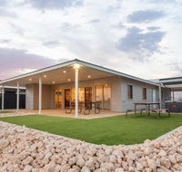 4 Corella Court Brand New Magnificent Marina Home With Wi Fi - Accommodation Gold Coast