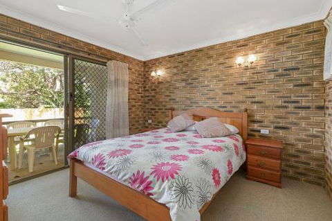 Kingfisher - Accommodation Gold Coast 2