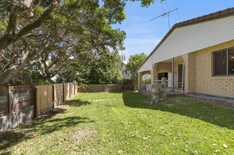 Kingfisher - Accommodation Gold Coast 6