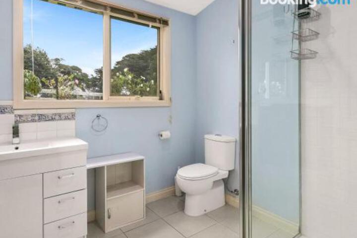 Almurta ACT Accommodation Gold Coast