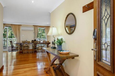 Hilldo Lovely Mountainside Accommodation - Gold Coast 4U 3