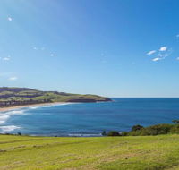 COASTLINE Boat Harbour Gerringong 4pm check out Sundays - Gold Coast 4U