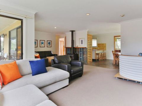Take Time At Hyams Beach 4pm Check Out Sundays - Accommodation Gold Coast 2