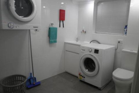 Almonta Apartments On The Water Front - Accommodation Gold Coast 4