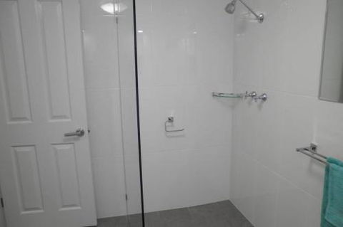 Almonta Apartments On The Water Front - Accommodation Gold Coast 6