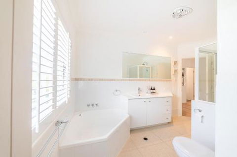 Beaches - Accommodation Gold Coast 6