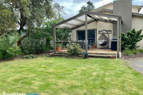 The Vibe Sandy Point - Accommodation Gold Coast 2