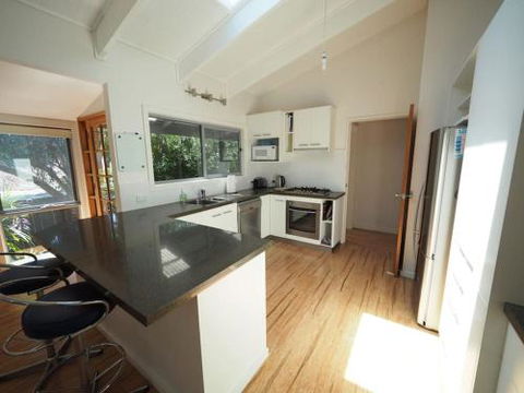 Sleepy Hollow Sandy Point - Accommodation Gold Coast 2