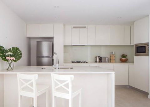 Spectacular City Views Pool & Free Parking - Accommodation Gold Coast 2