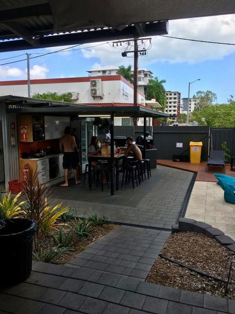 The Cozy Hostel - Gold Coast 4U 5