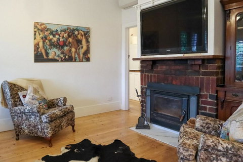 Vintage Charm On St. Leonards - 1 Gold Coast 6