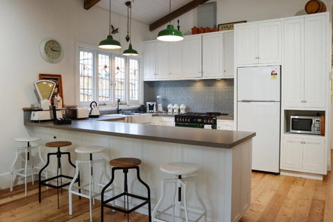 Vintage Charm On St. Leonards - 1 Gold Coast 4