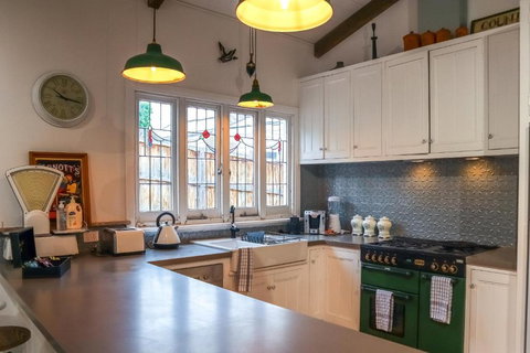 Vintage Charm On St. Leonards - 1 Gold Coast 3