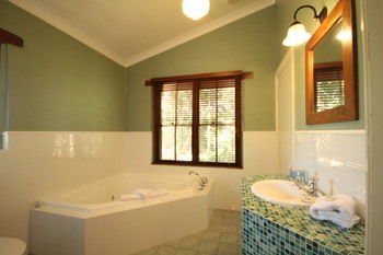 Galnyamba.Friday Creek Retreat - Gold Coast 4U 5