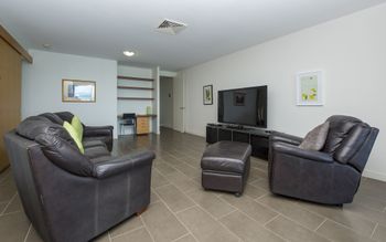 1 Bright Point Apartment 5501 - Gold Coast 4U 6