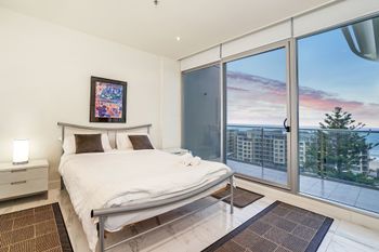 Penthouse Liberty Towers - Accommodation Gold Coast 2