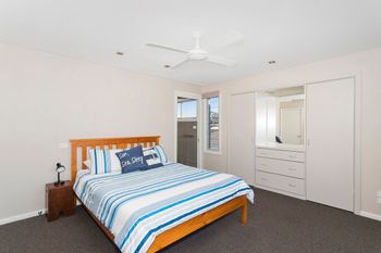 DOLPHIN VIEWS - Accommodation Gold Coast 5