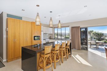 DOLPHIN VIEWS - Accommodation Gold Coast 4