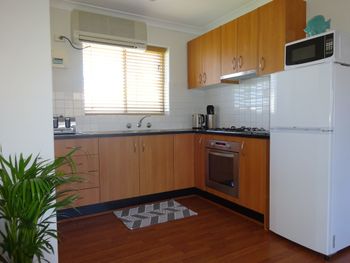 Selene Holiday Apartment AtWest Beach - Accommodation Gold Coast 3