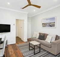Two Bedroom Beachside Apartment CLOV4 - Gold Coast 4U