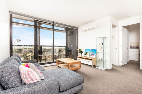 Holistay At Level 26 Franklin Street - Accommodation Gold Coast 2