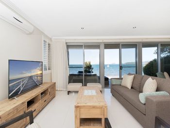 Soldiers Point Road 2 163 Seaside Splendour - Accommodation Gold Coast 2