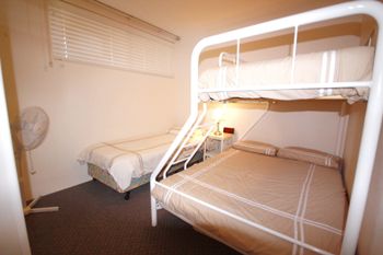Radburn Unit 2 17 Ondine Close - Accommodation Gold Coast 3