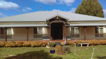 Deloraine Comfort - Gold Coast 4U 4