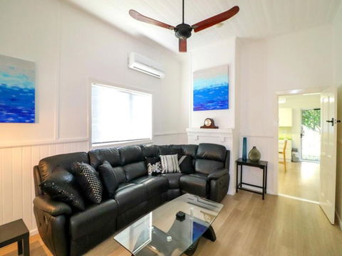 Waterside Retreat - Gold Coast 4U 6